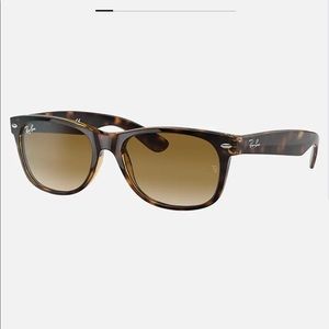 Rayban New Wayfarer Sunglasses RB2132